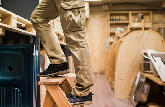 Tactical Trousers vs. Regular Work Trousers: Which Is Better?